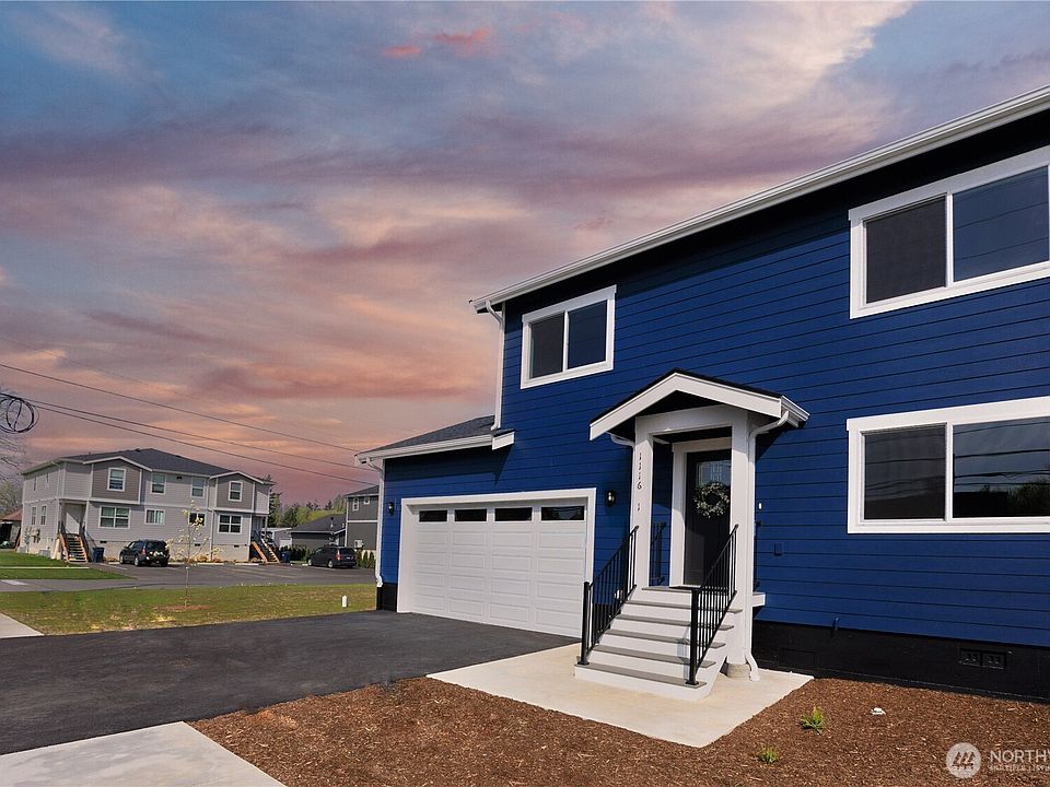 Welcome to 1116 Sumas Ave Unit #1>