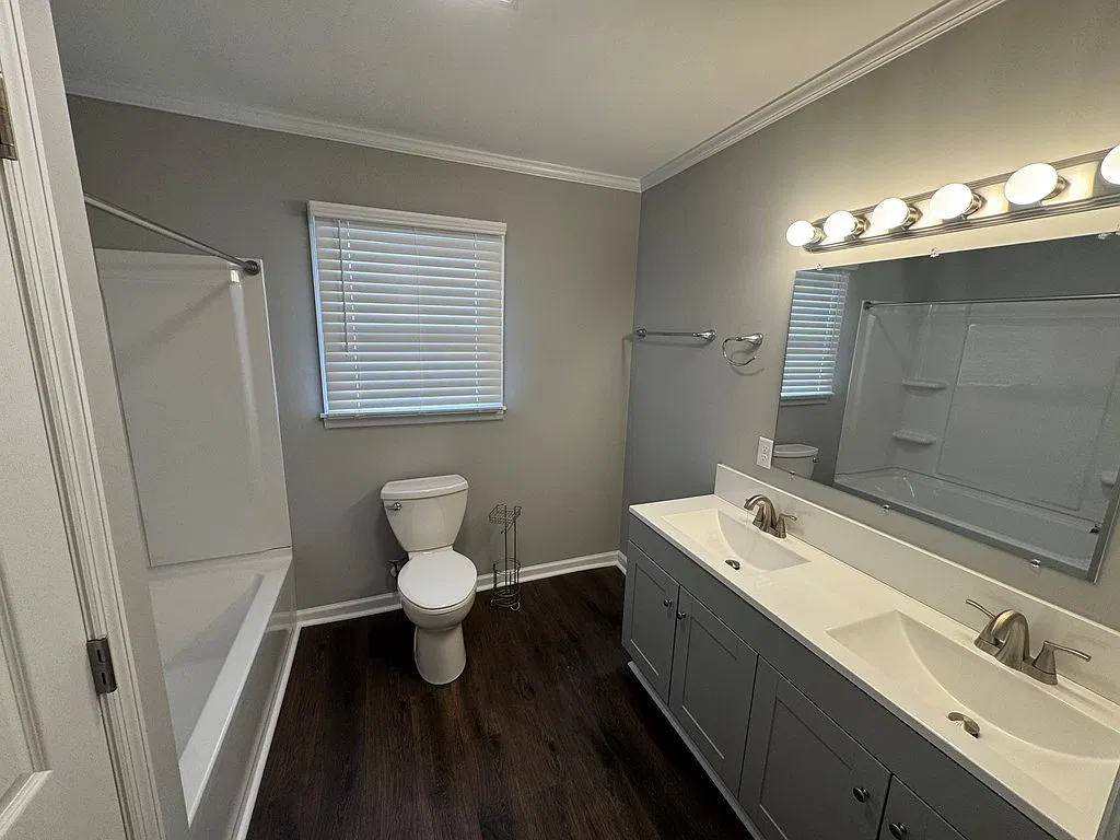 3 bed, 2.0 bath, 1754 sqft, $1,700 — Photo 3