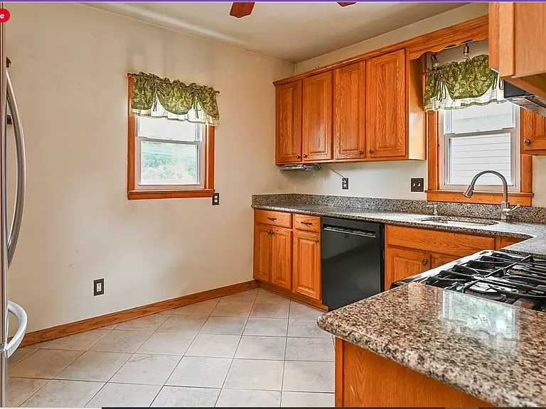 236 Barry Rd — Photo 6