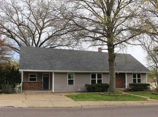 711 W 8th St, Washington, MO