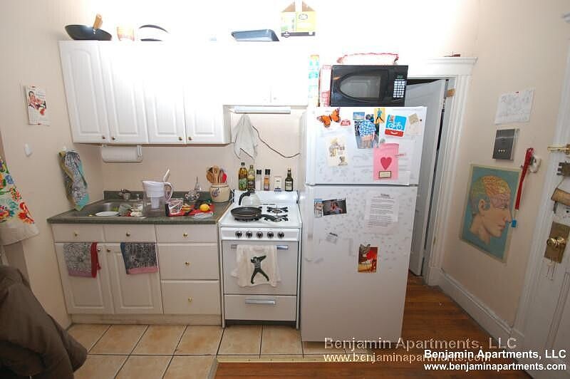 2nd image of 53 Park Dr Unit 7