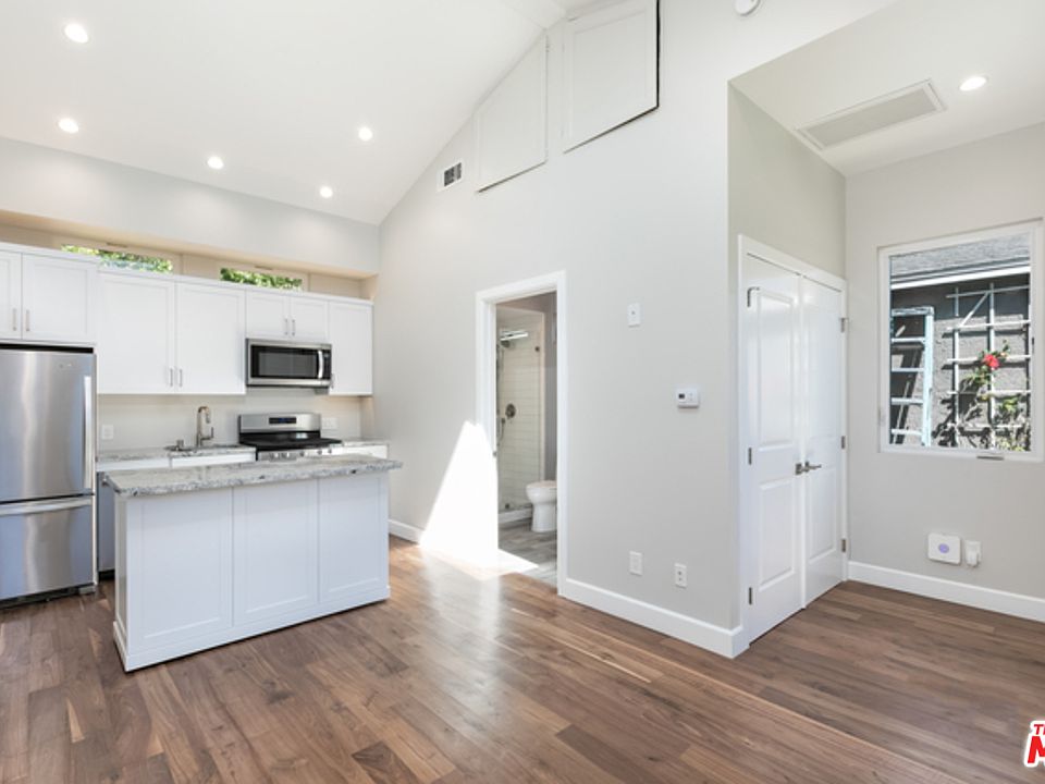 1st image of 7851 Airlane Ave