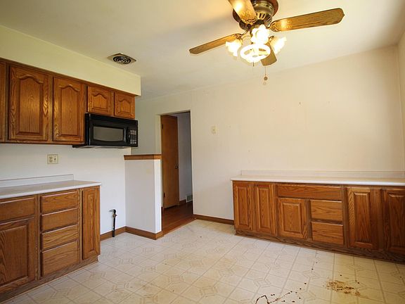 3rd image of 7474 N 52nd St