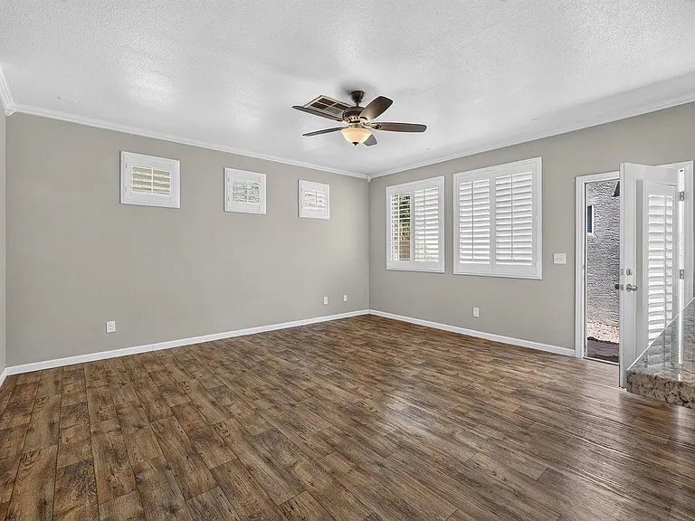 6777 Wormwood Ln — Photo 13