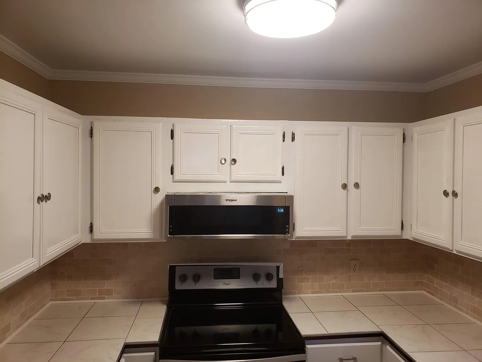 1833 Venus Ln — Photo 3