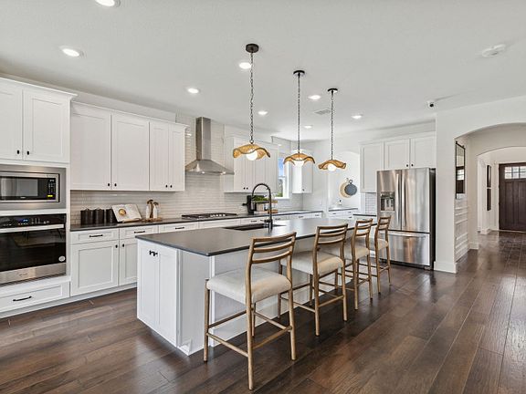 Eat-In Kitchen Island