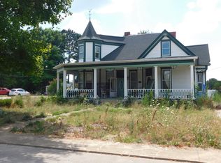 310 N Maple Ave, Waverly, TN 37185