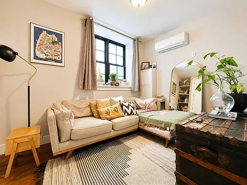 81 Carlton Ave #1 Photo 1