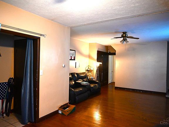 2nd image of 613 Trenton Ave