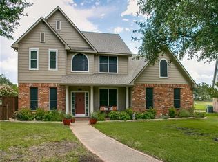 3021 Manor Ct S, Denton, TX 76210