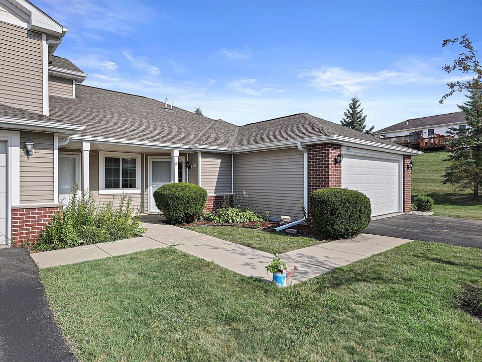 1st image of 871 Cumberland LANE