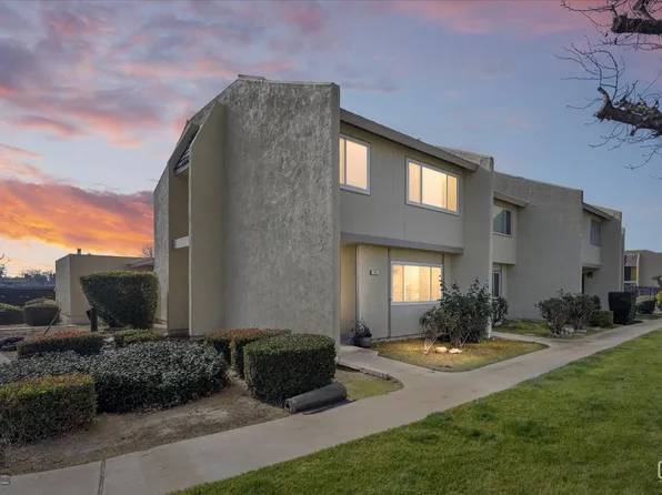 930 Olive Dr APT 15, Bakersfield, CA 93308