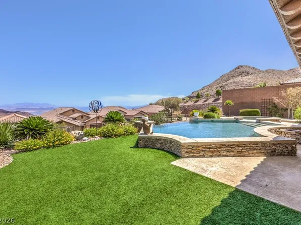 854 Tuscany Ct, Boulder, NV 89005