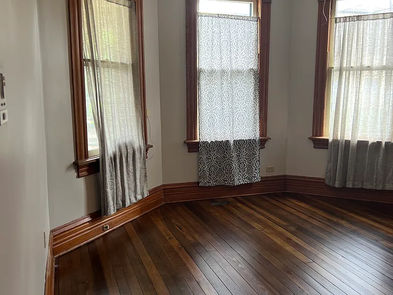 183 S 19th St #1 — Photo 107