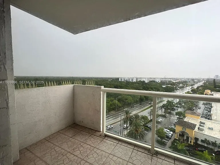13499 Biscayne Blvd #1205 — Photo 12