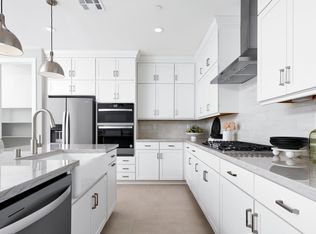 4052 Hudson Ln, Lake Elsinore, CA 92530