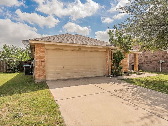 3rd image of 652 Rosario Ln