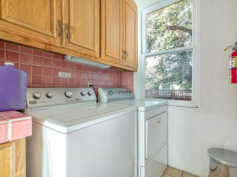 205 S 12th St #7 — Photo 7