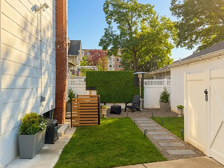 262 Anderson St #2 — Photo 44