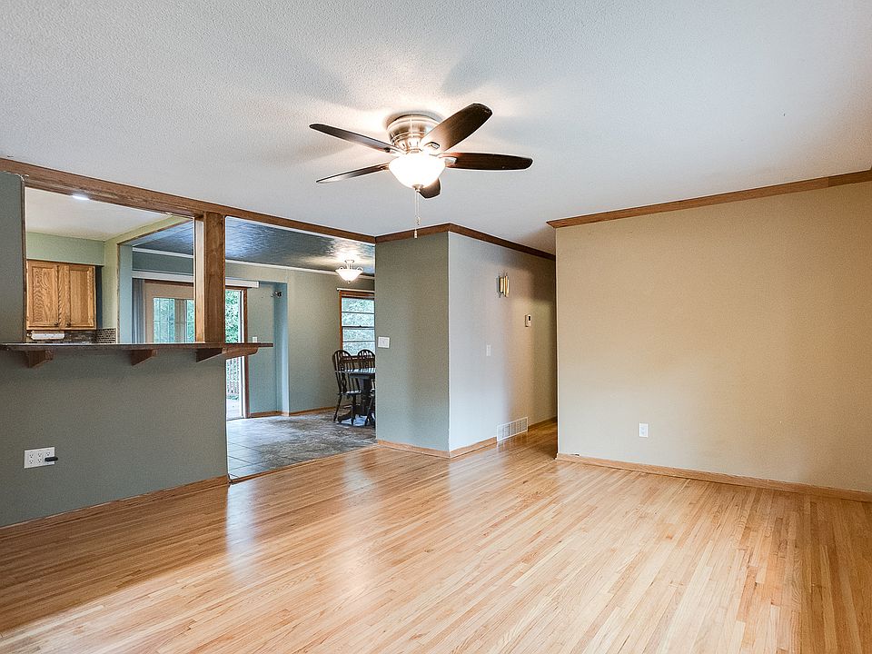 1st image of 7516 Arthur St NE