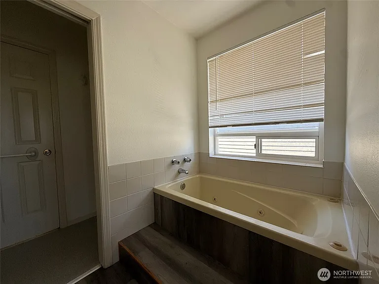 2327 N 65th St — Photo 17