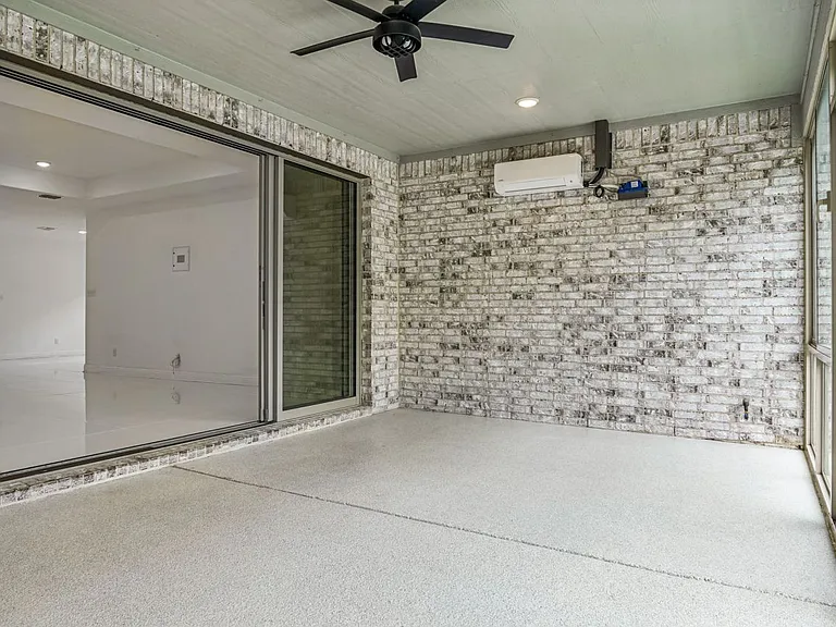 329 Magnolia St — Photo 28