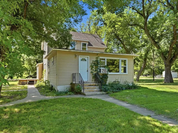401 Dresden Ave S, Herman, MN 56248