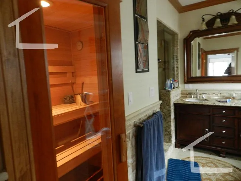 129 Nonantum St #2E — Photo 10