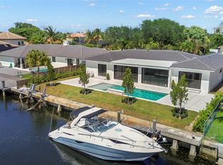5641 Bayview Dr, Fort Lauderdale, FL 33308