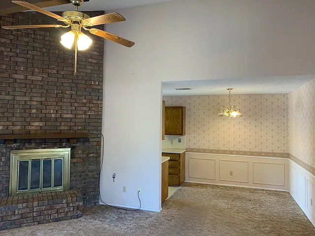 4074 Russell Ave — Photo 2