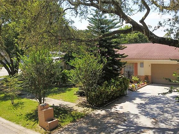 4th image of 3612 Woodhill Dr