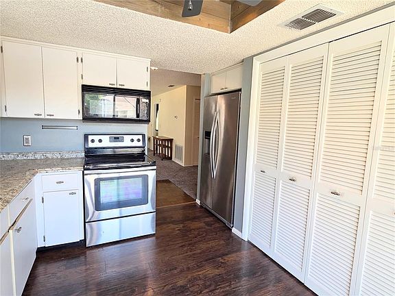 4th image of 12404 EAGLESWOOD DRIVE #C