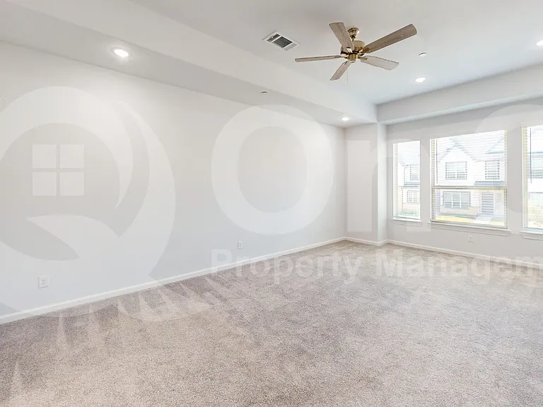 336 Buck Ridge Dr — Photo 13