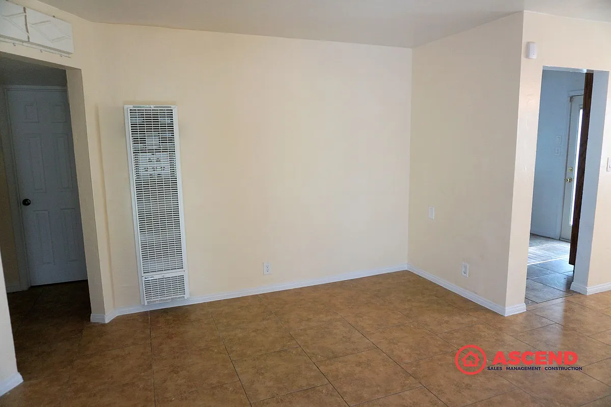 Building Photo - 617 Hood Dr