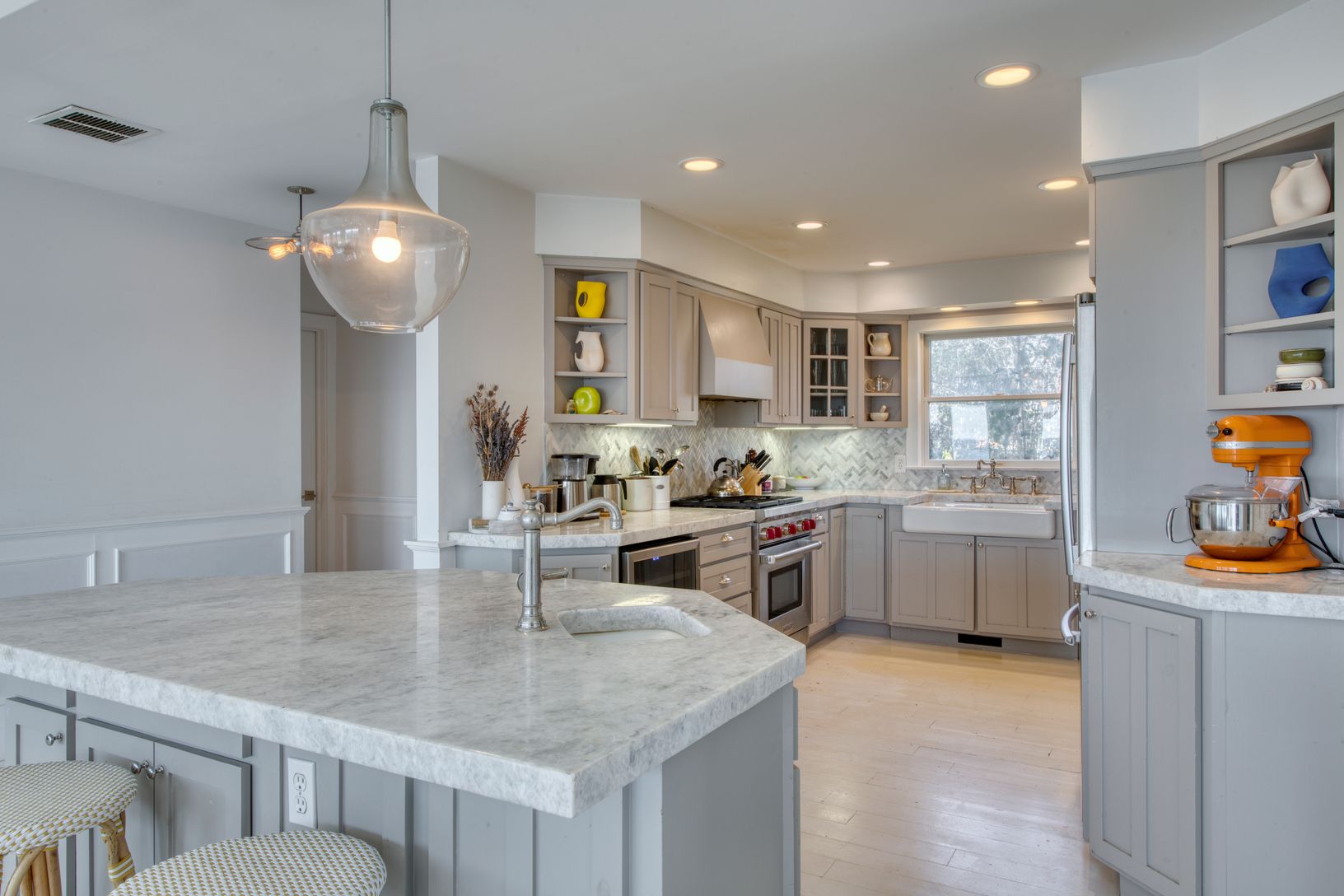  Kitchen opens to Dining