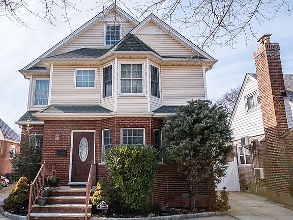 2nd image of 5844 Bell Blvd