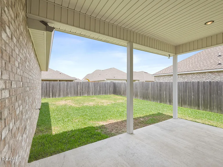 224 Wild Cherry Ln — Photo 22
