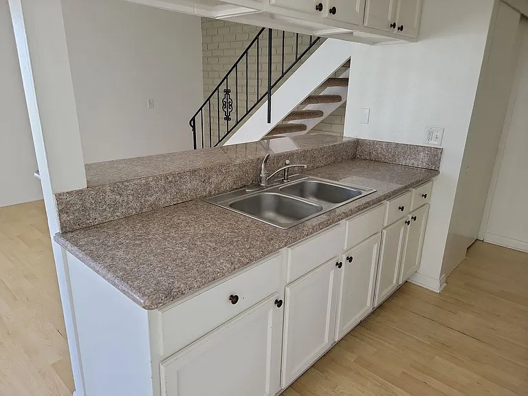 659 Halyard St — Photo 8