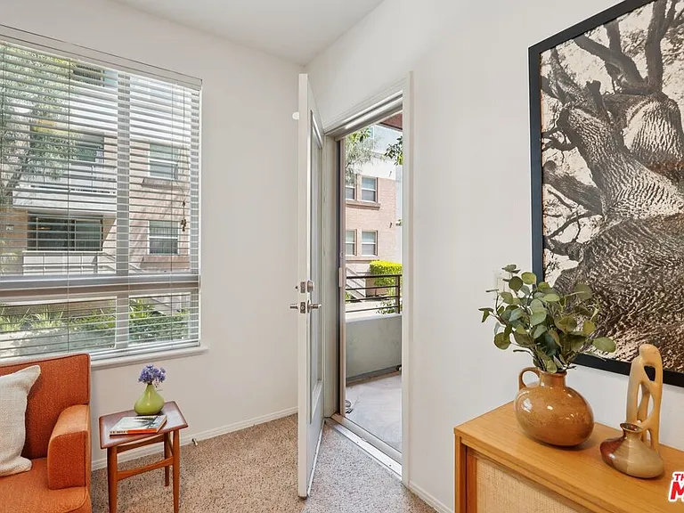 100 S Alameda St #150 — Photo 6