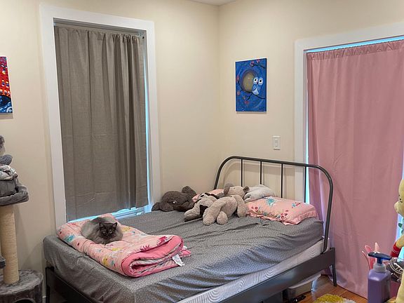 4th image of 1732 W Girard Ave #2R