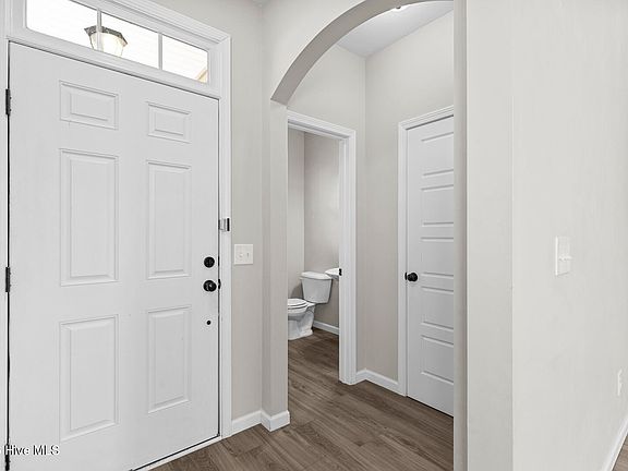 5th image of 428 Bald Cypress Ln