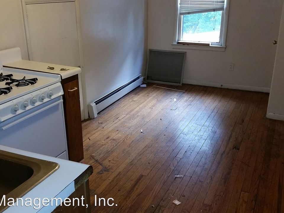 2nd image of 1626 Coventry Rd #3