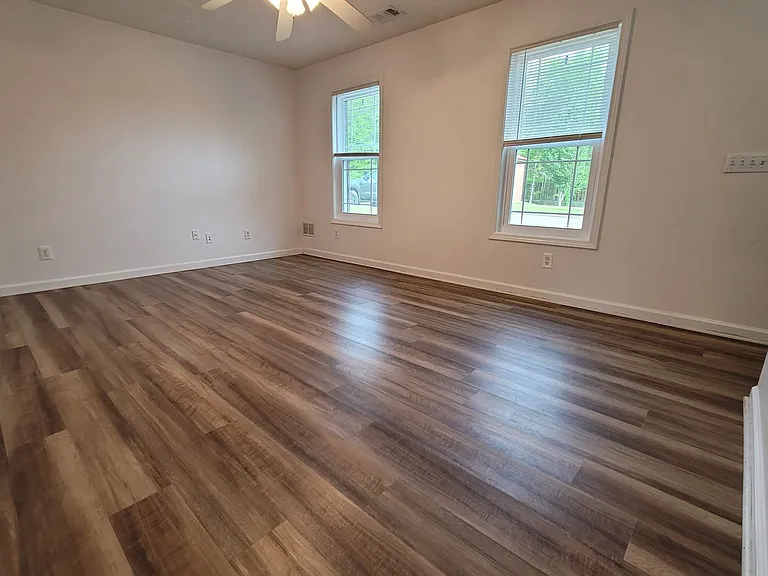 160 2nd St #110 — Photo 12