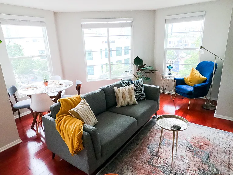 1435 India St #407 — Photo 2