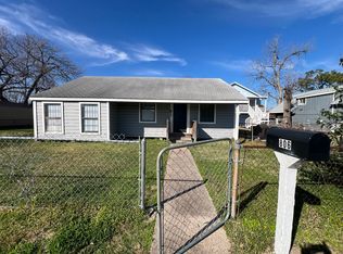 806 14th Ave N, Texas City, TX 77590