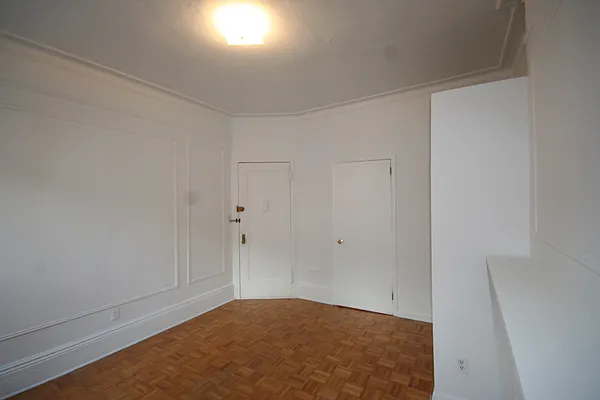 Rented by HH Realty | media 6