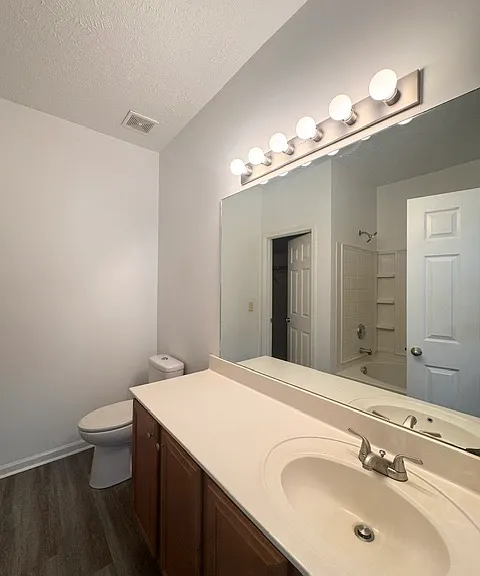 8401 Charbay Cir — Photo 13