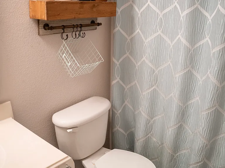 8241 Grayson Way — Photo 24