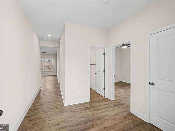 2nd image of 44 Dogwood St NE