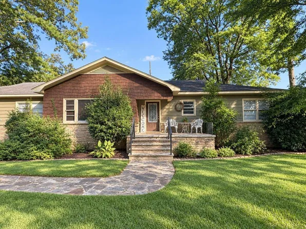 611 Tabor Rd, Gadsden, AL 35904
